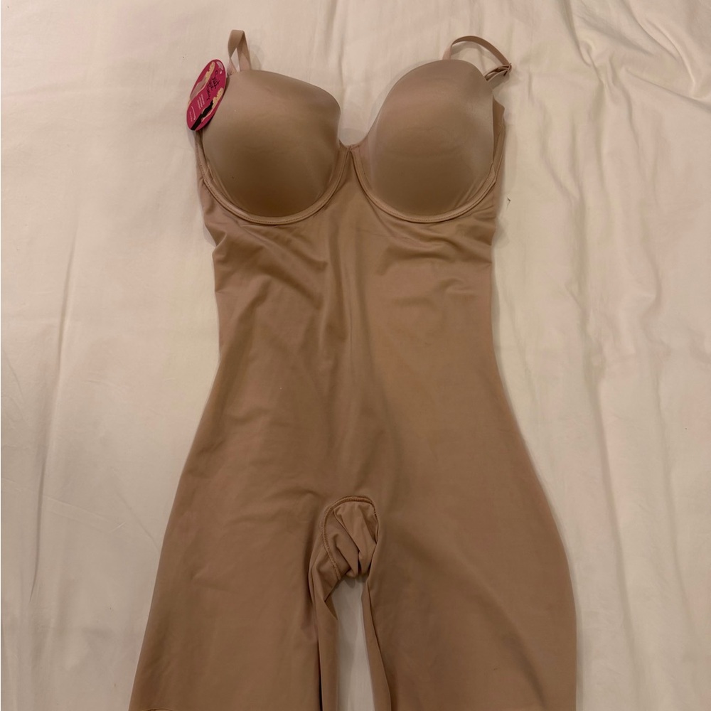 SPANX Nude Strapless Mid Thigh Bodysuit never worn XL